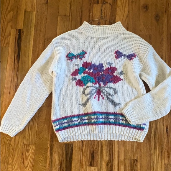 hearts and flowers Other - Floral thick white knit sweater vintage size 14 kids